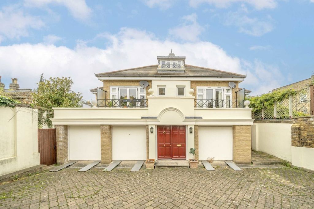 Property photo 1 of 7