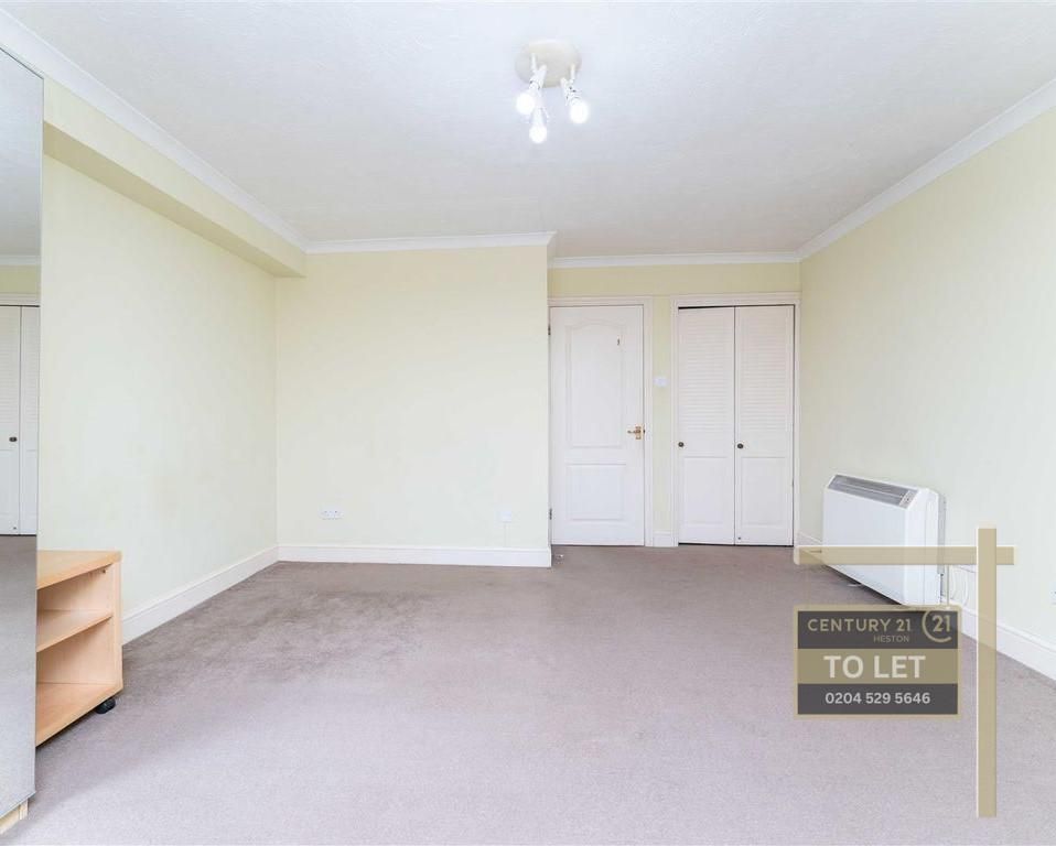 Property photo 3 of 6