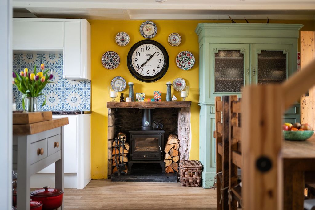 Property photo 2 of 51 Dining Kitchen
