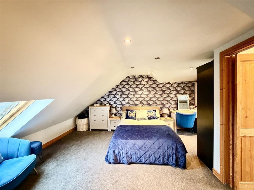 Property photo 3 of 23 3