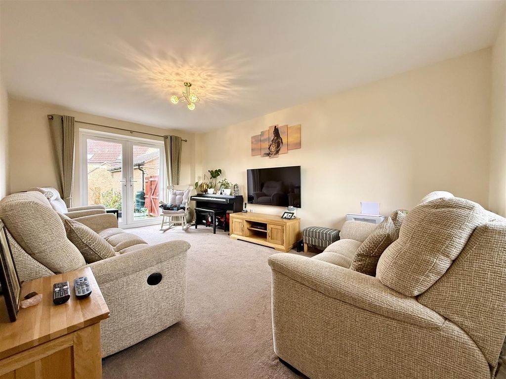 Property photo 2 of 22 2