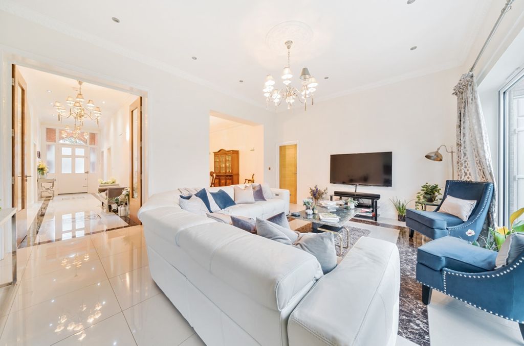 Property photo 3 of 38 1090668 (29)