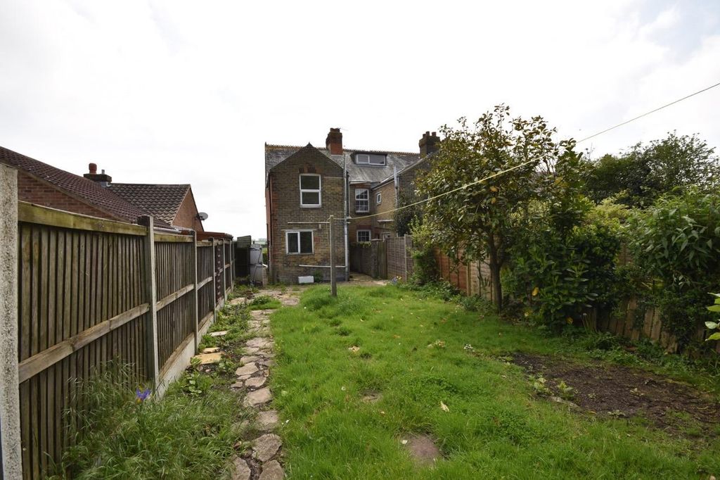 Property photo 2 of 30