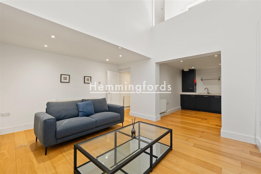Property photo 1 of 15 Whitehorse Road E1-3.Jpg