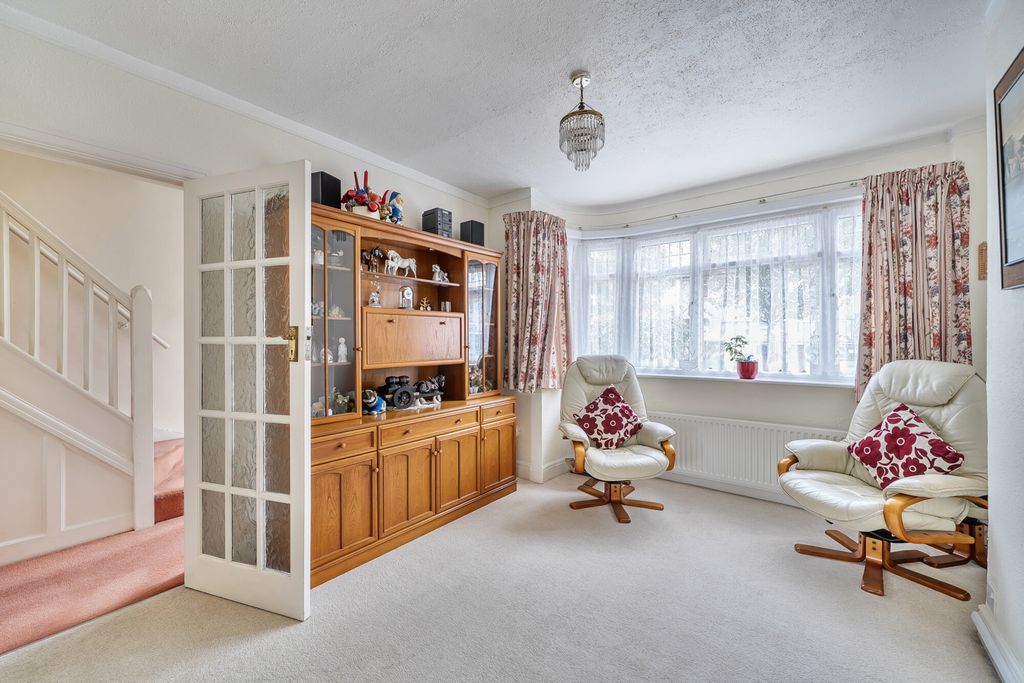 Property photo 3 of 21 1358296-9-68d2B1F...