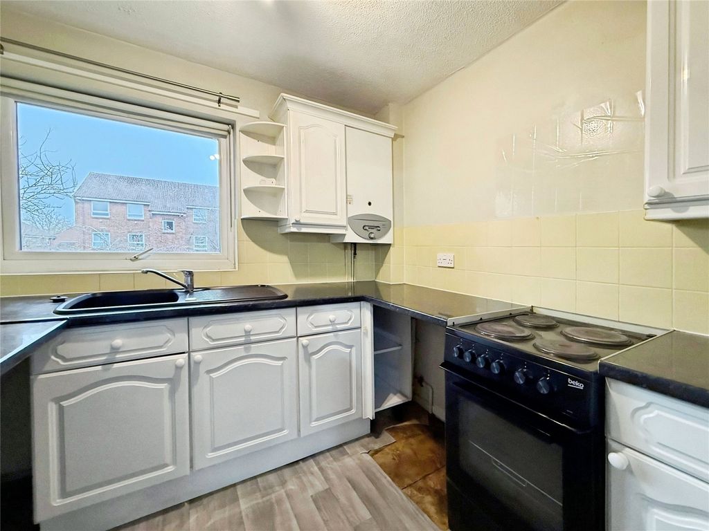 Property photo 2 of 8 Picture No. 38