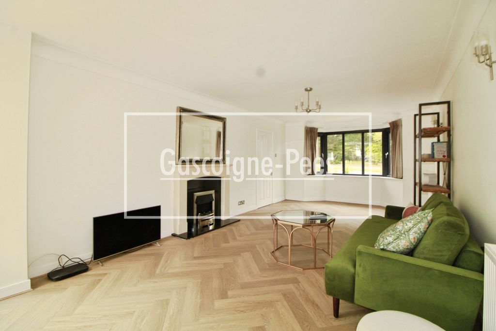 Property photo 3 of 16