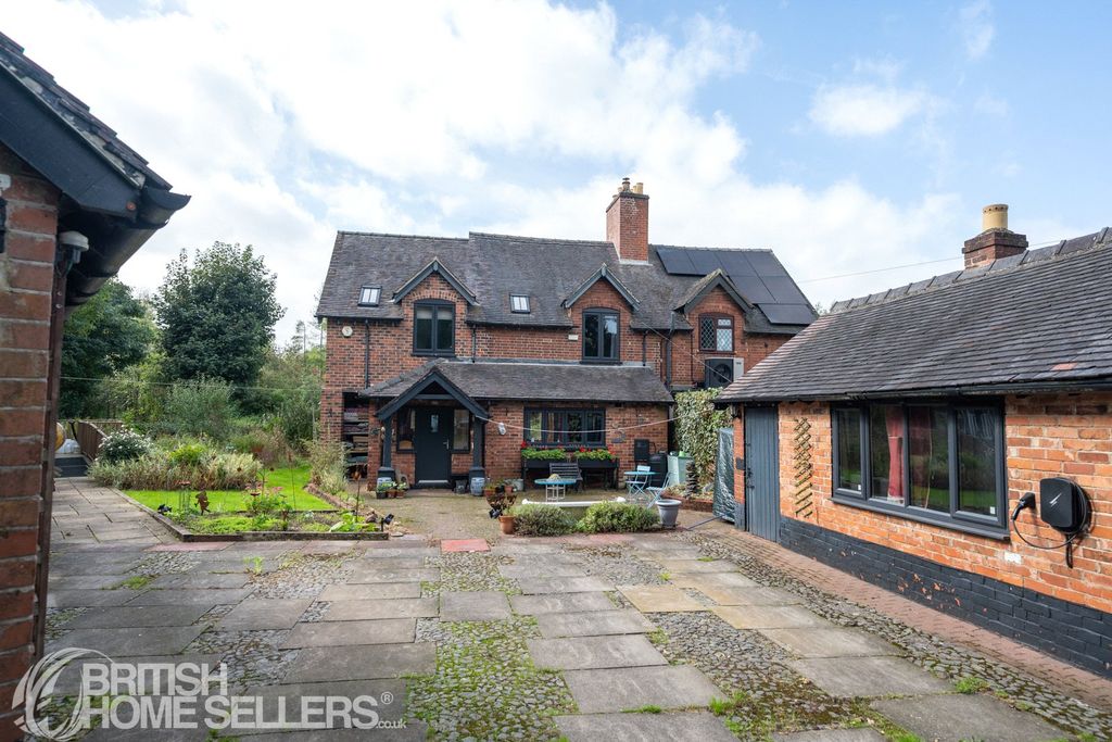 Property photo 1 of 28 Picture No. 31