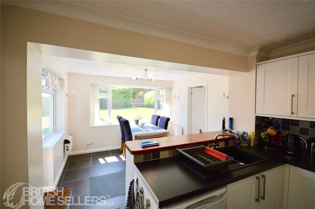 Property photo 2 of 17 Picture No. 06