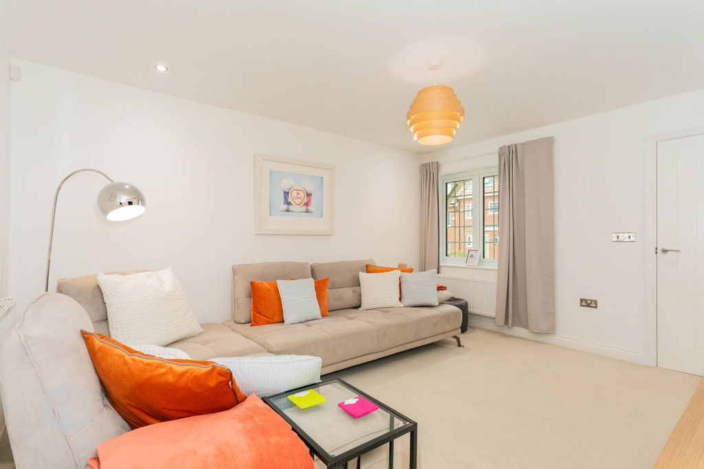 Property photo 3 of 33 Photograph