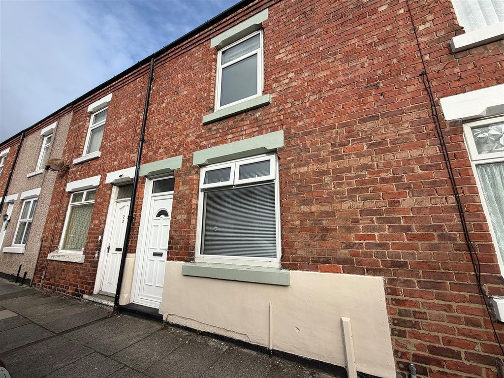 Property photo 1 of 12 Externally