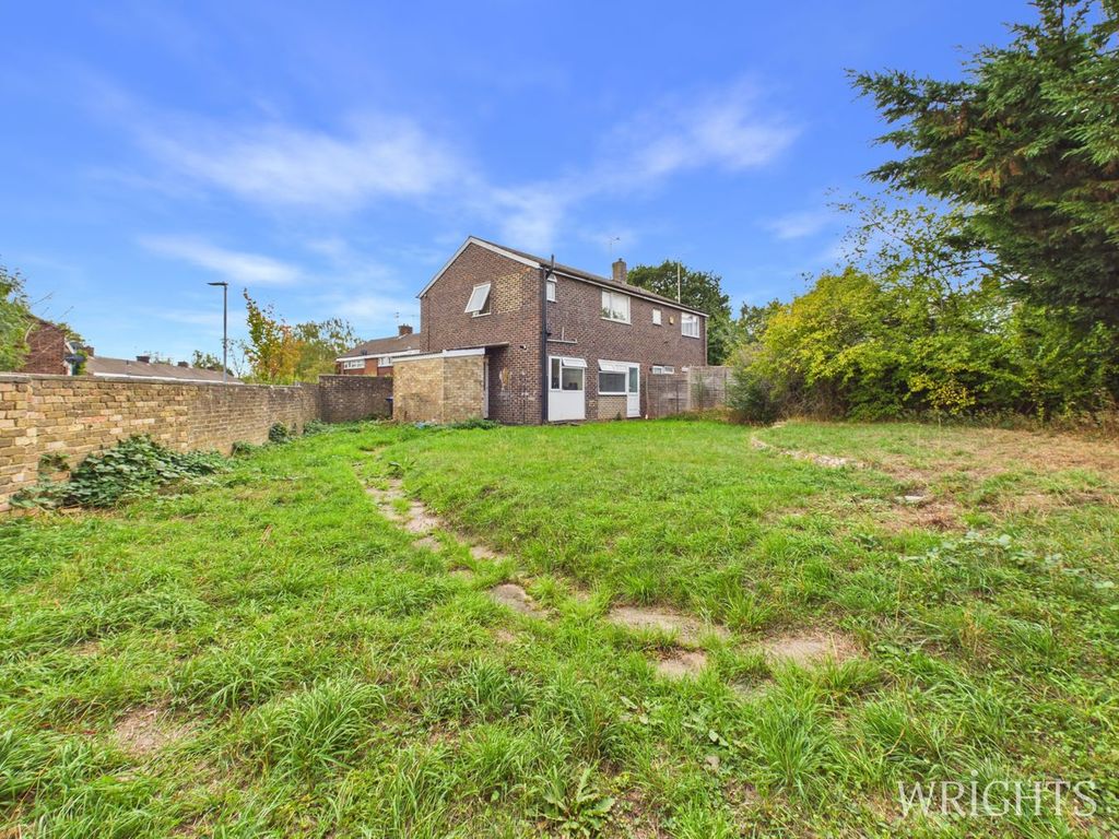 Property photo 2 of 16 Rear