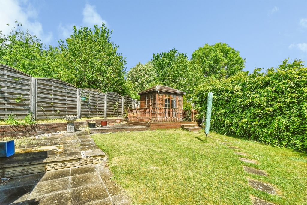 Property photo 2 of 14