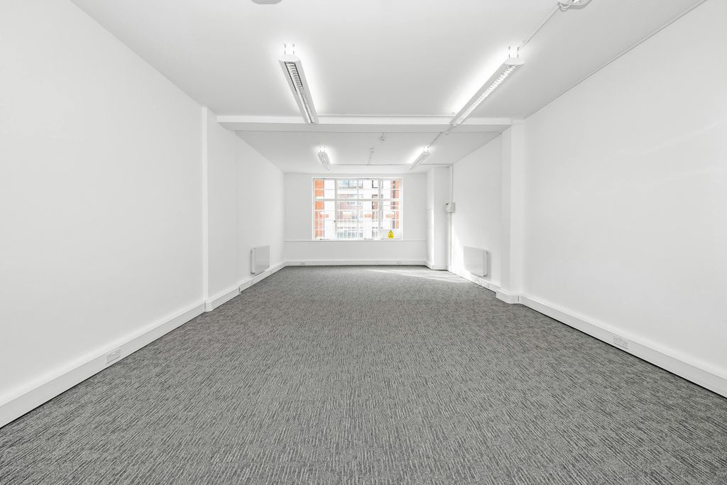 Property photo 3 of 13 Img_9877.Jpg
