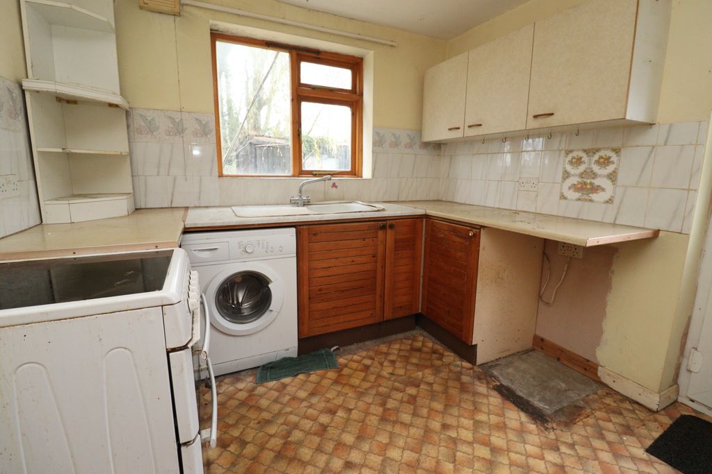 Property photo 2 of 13 Img_5090