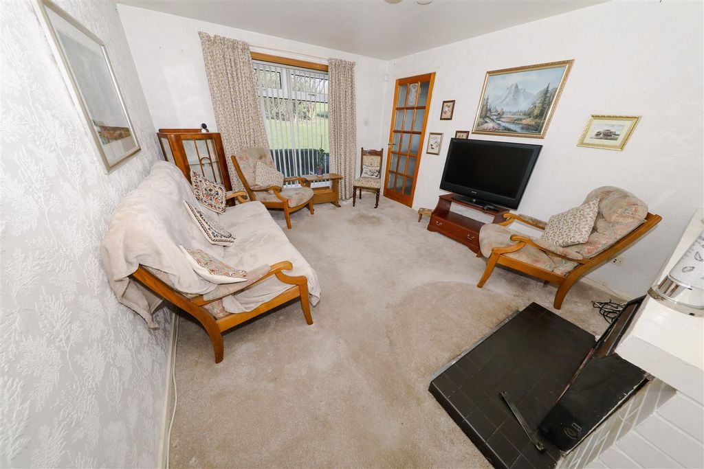 Property photo 3 of 21 C