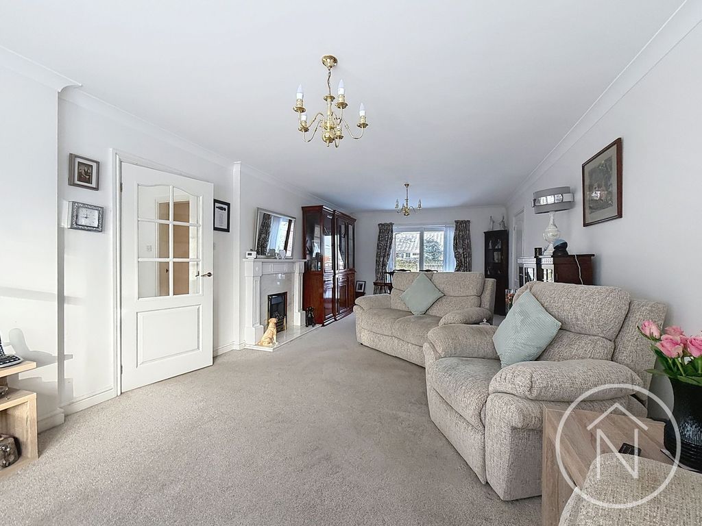 Property photo 2 of 21