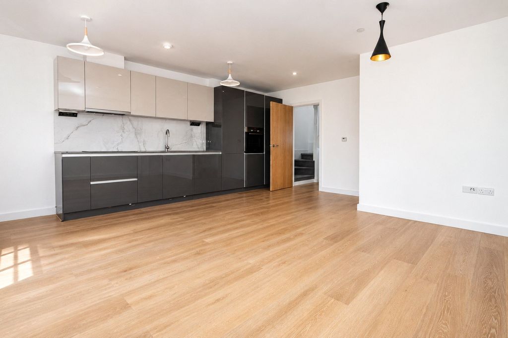 Property photo 2 of 11 Kitchen/Living Room
