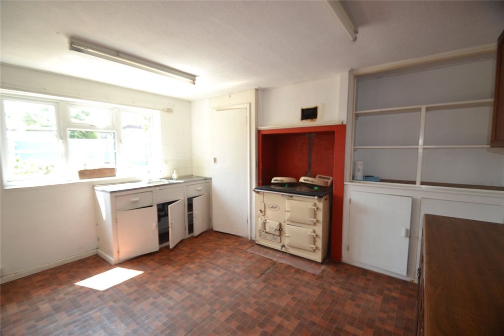 Property photo 3 of 17 Picture No. 12