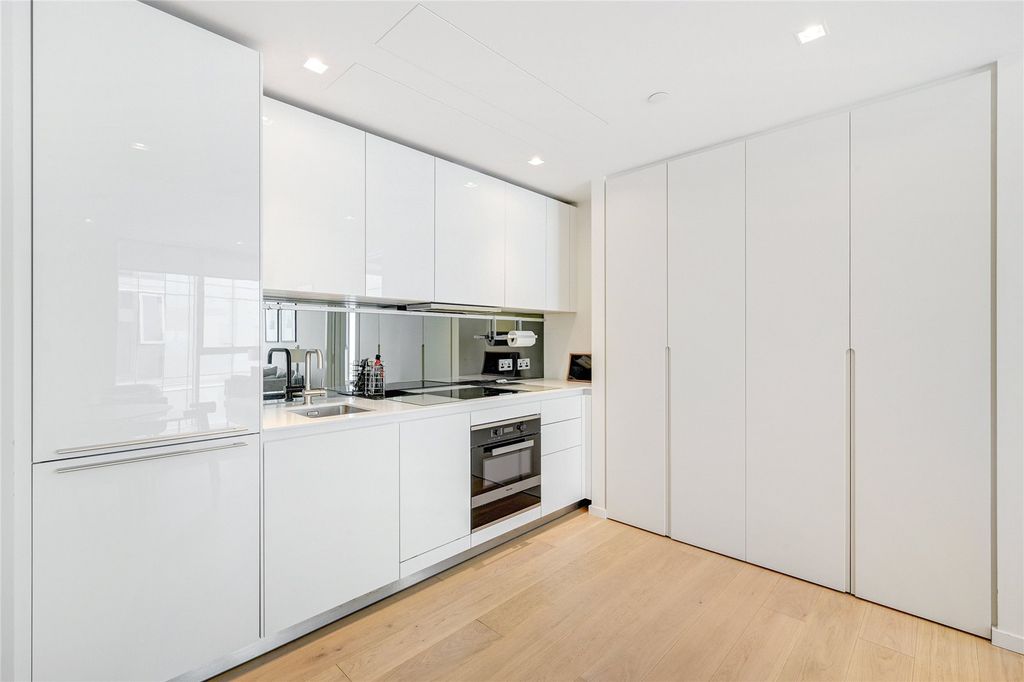 Property photo 3 of 8 Picture No. 04