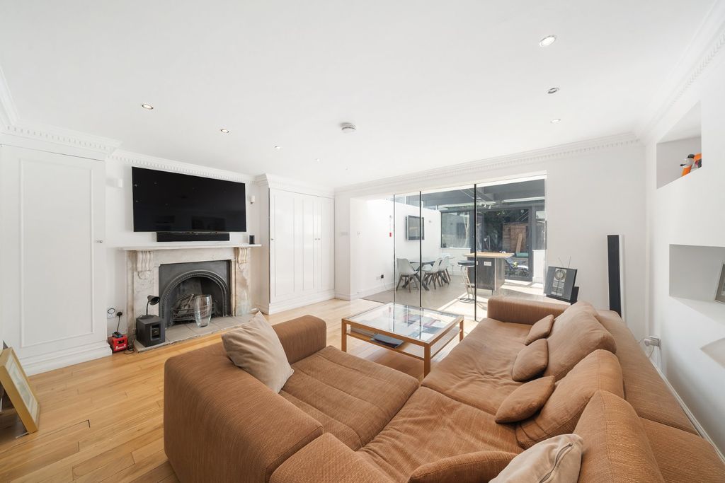 Property photo 3 of 15 Reception Room