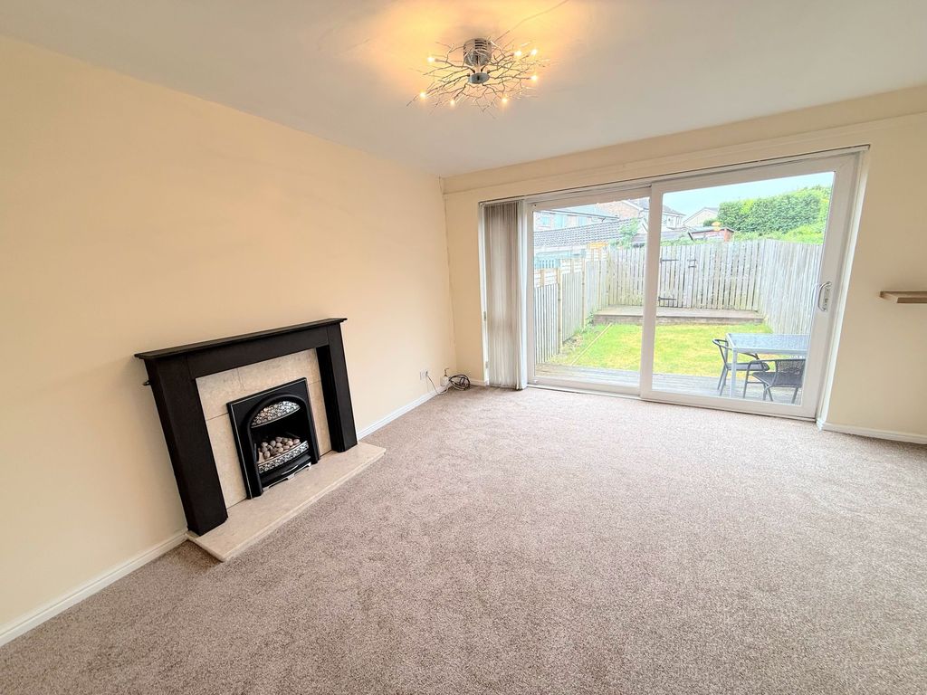 Property photo 3 of 27