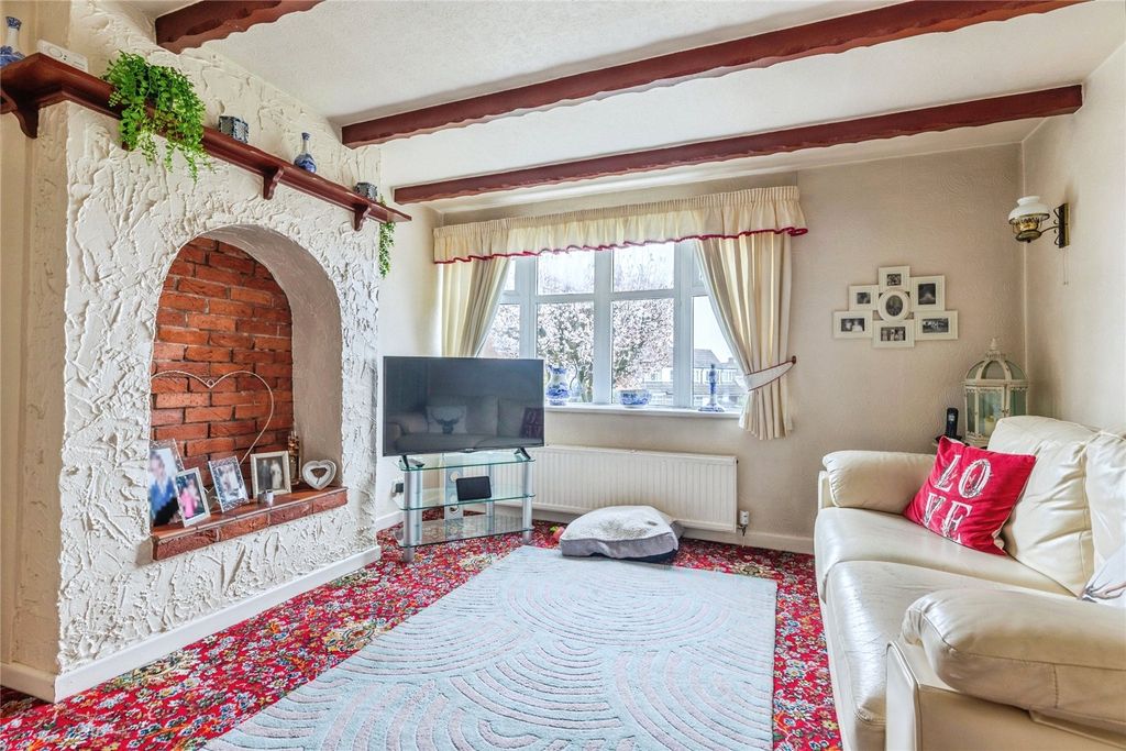 Property photo 2 of 21 2