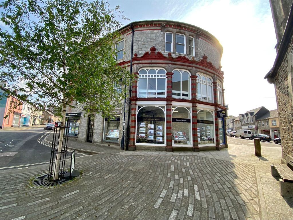 Property photo 1 of 6 Main