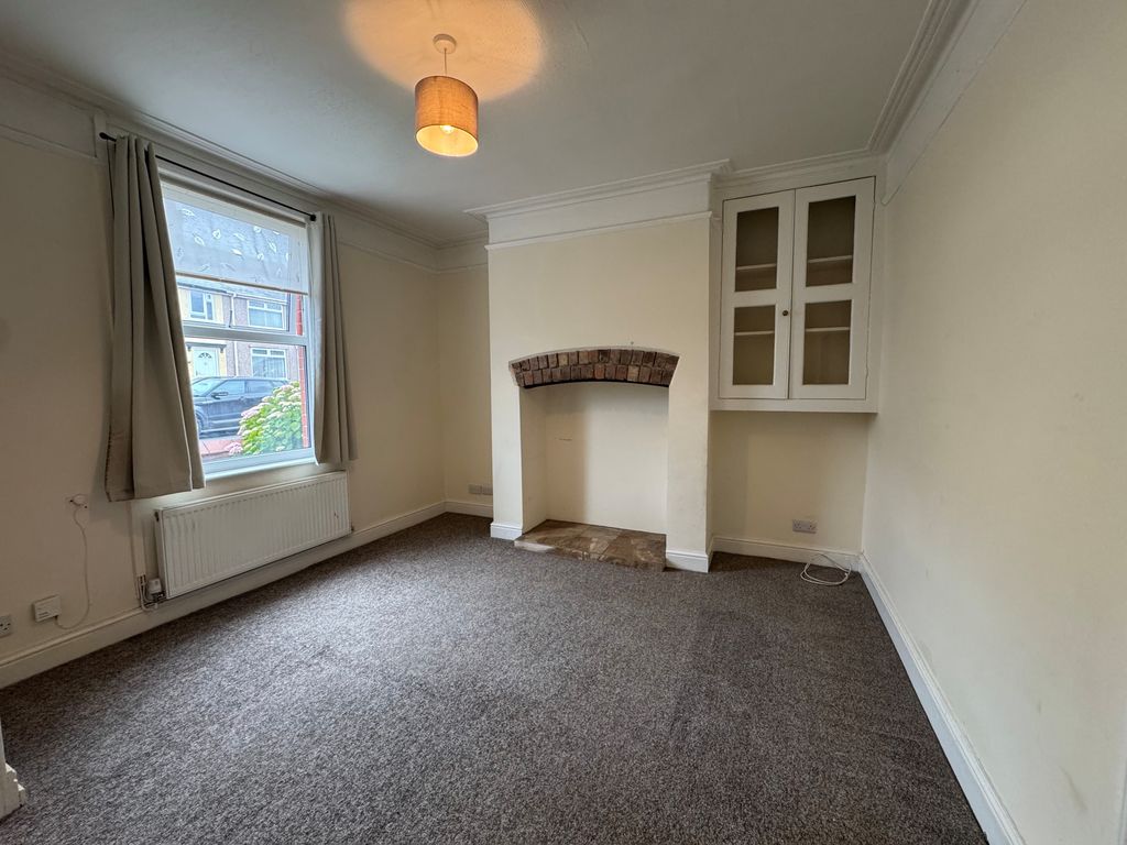 Property photo 3 of 8