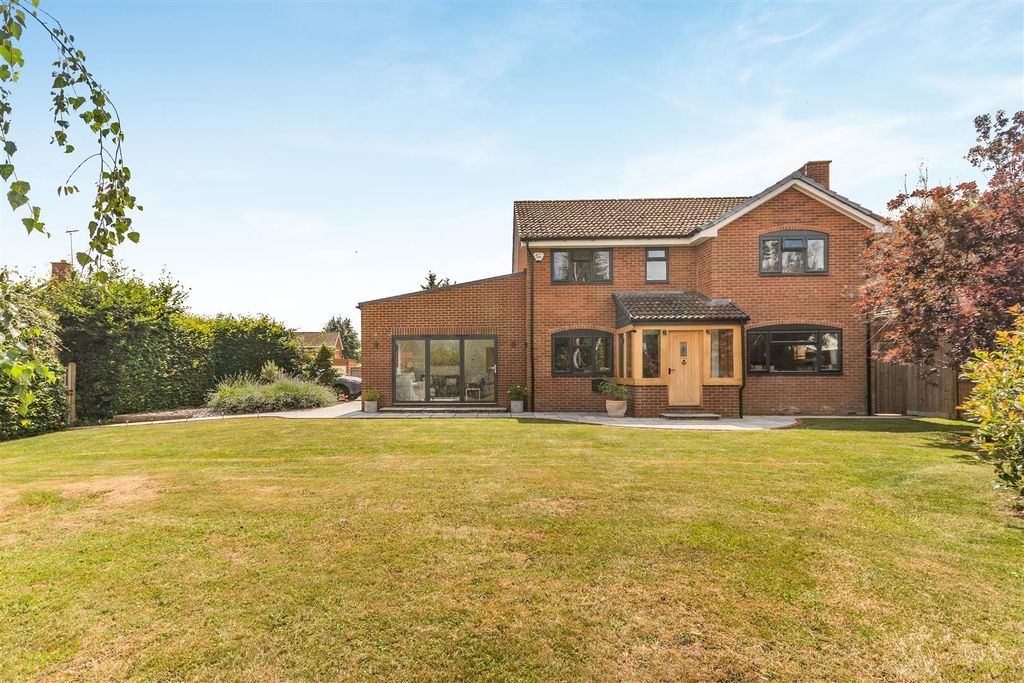 Property photo 1 of 35