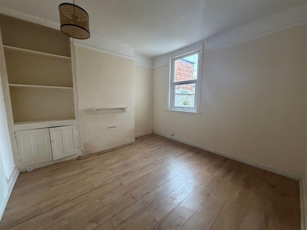 Property photo 3 of 10 8.Jpg