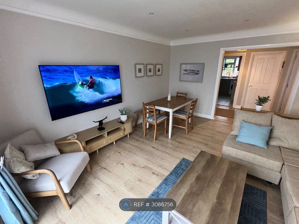 Property photo 2 of 10 Lounge/Dining Room