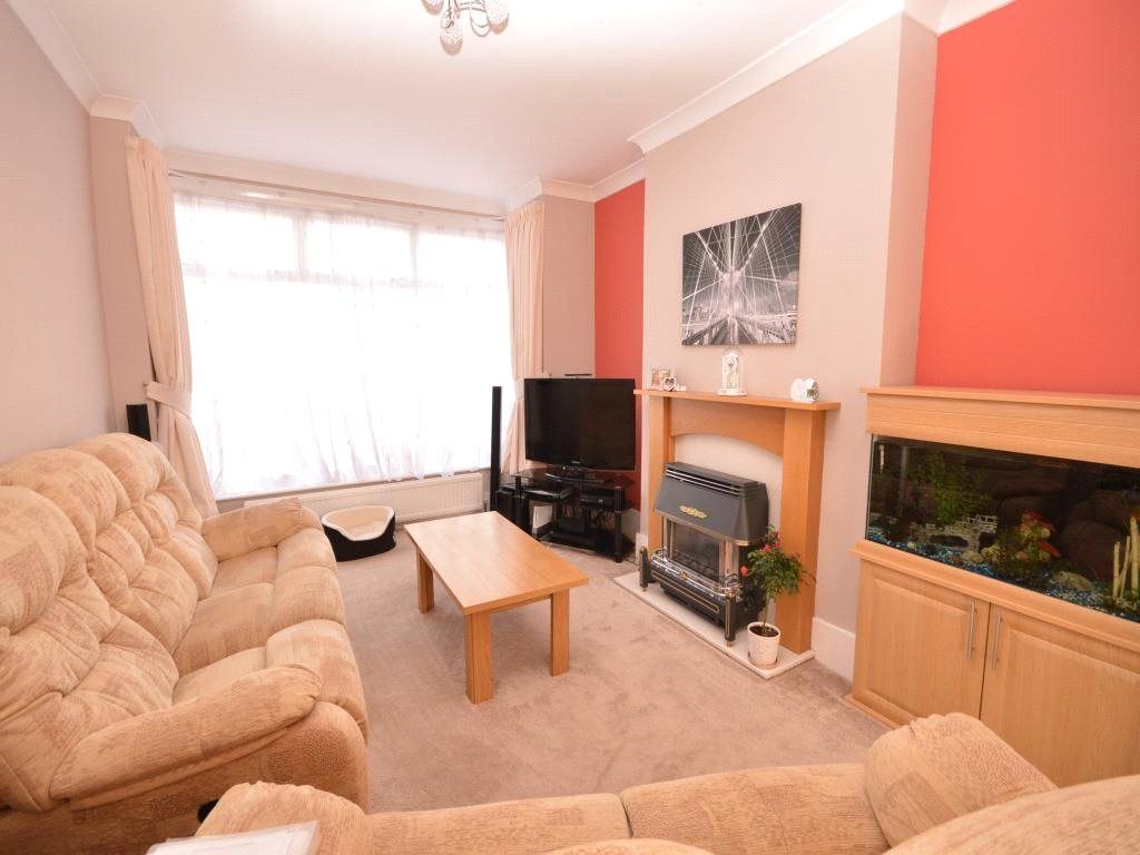 Property photo 3 of 10 Lounge