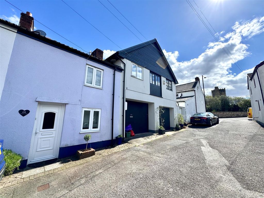Property photo 1 of 14 Church Road