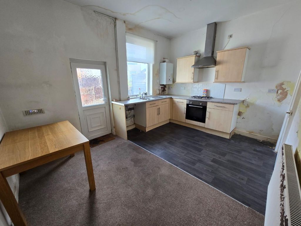 Property photo 3 of 7 Kitchen/Diner