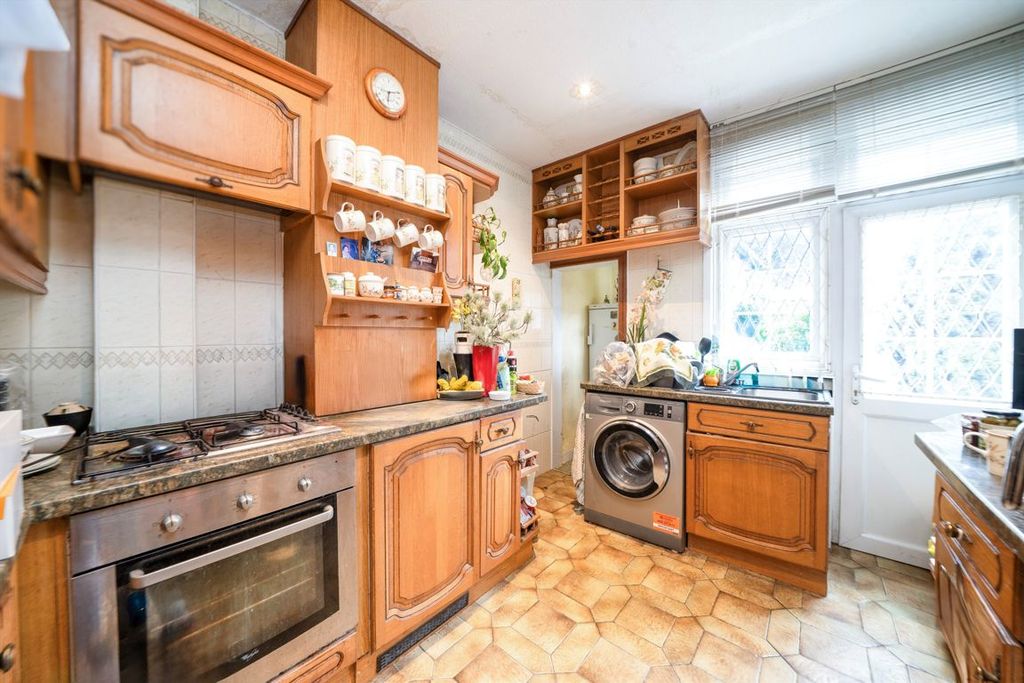 Property photo 2 of 5