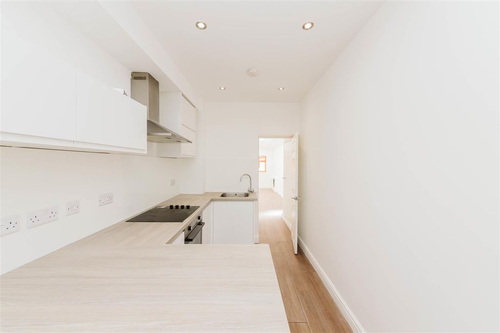 Property photo 3 of 9 Ks2B5777.Jpg