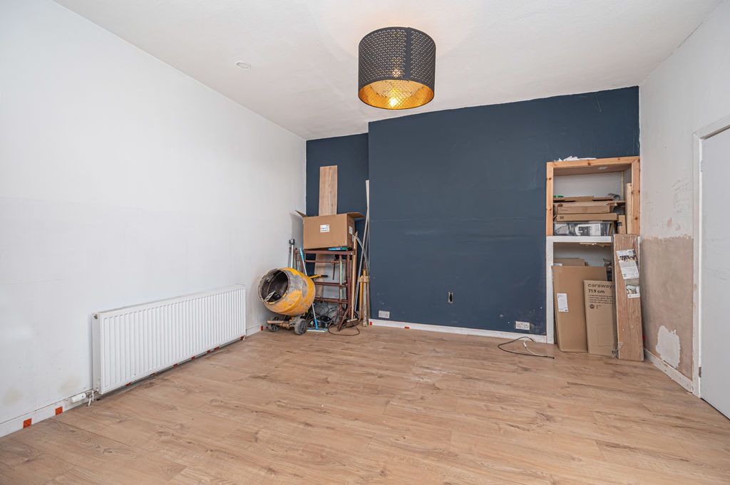 Property photo 3 of 10 Lounge