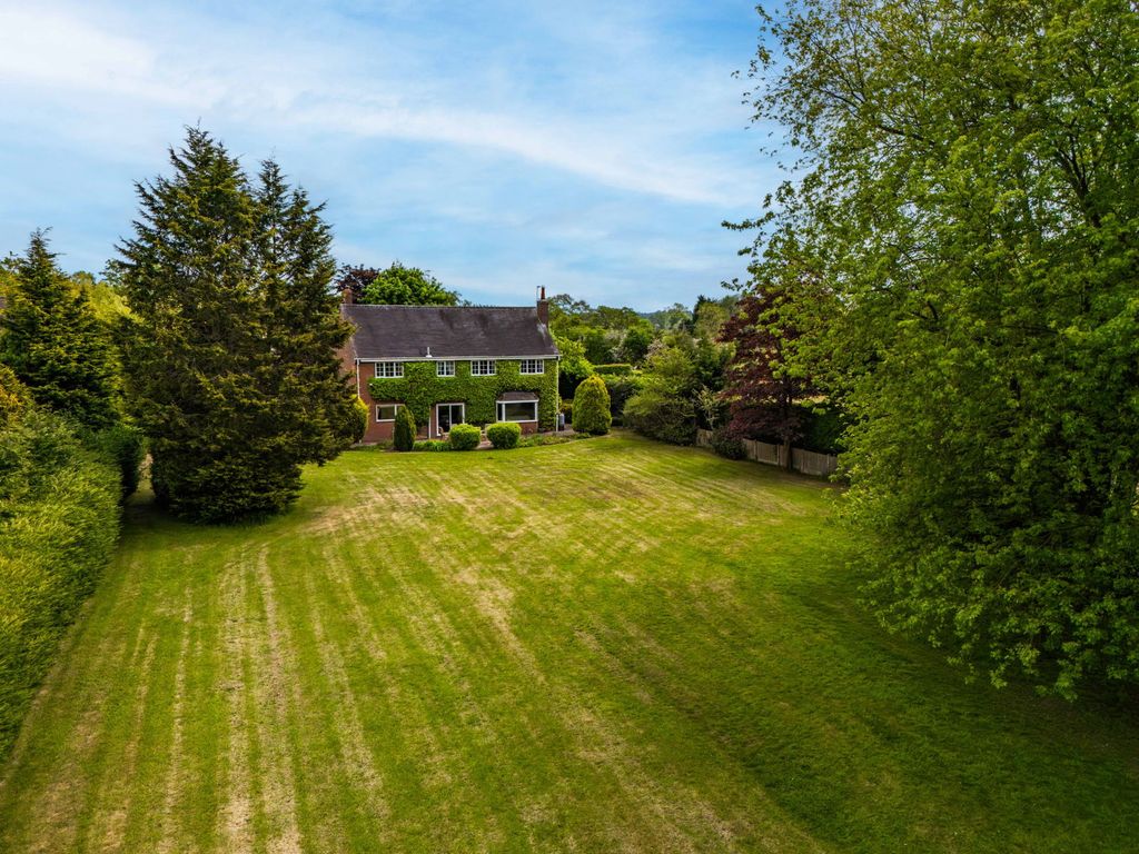 Property photo 2 of 37