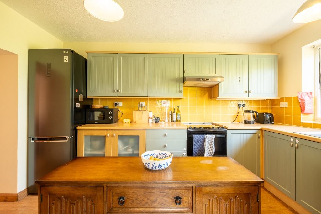 Property photo 2 of 26