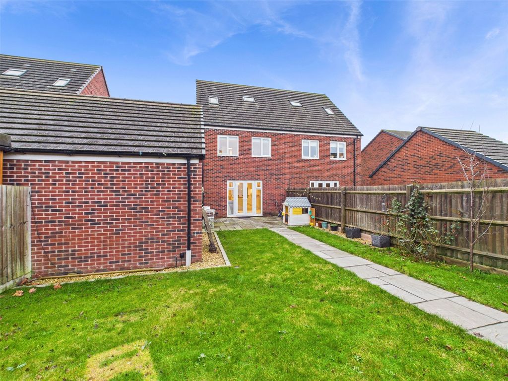 Property photo 2 of 24 Rear