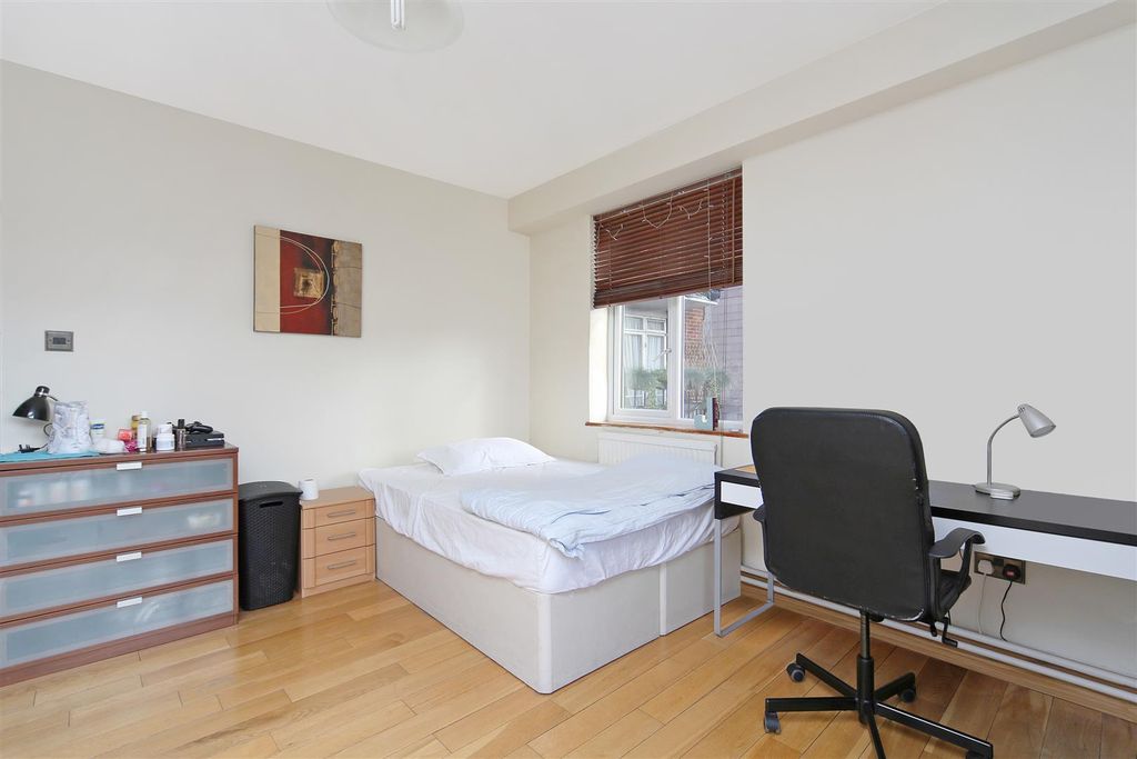 Property photo 3 of 7
