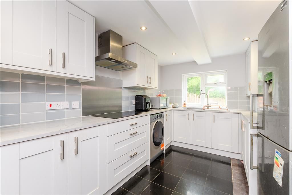 Property photo 2 of 13 Kitchen