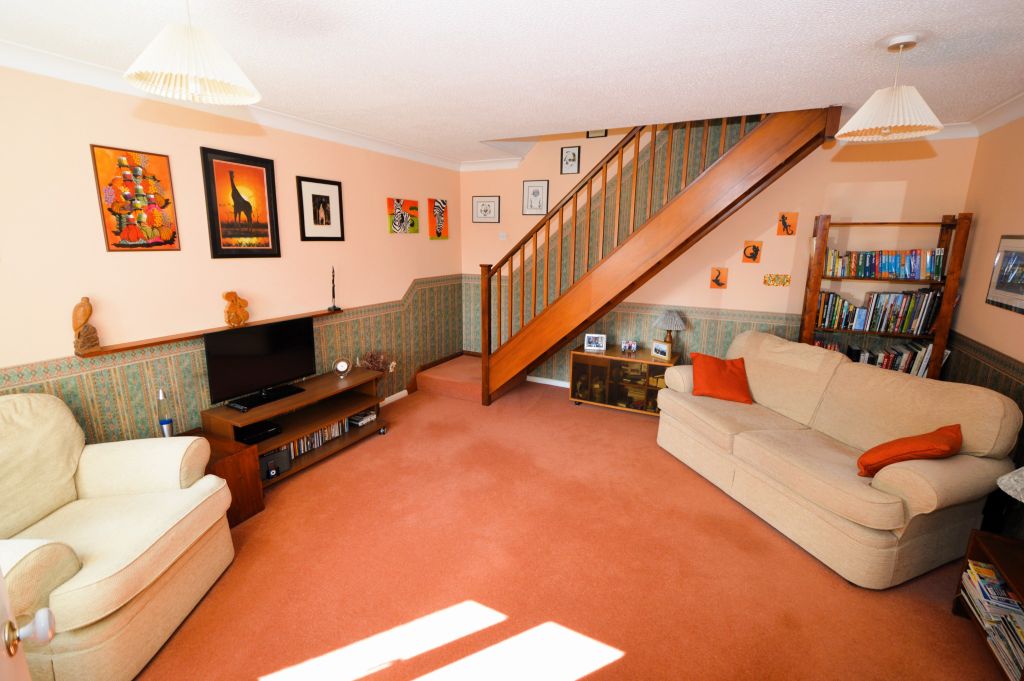 Property photo 2 of 14 Lounge