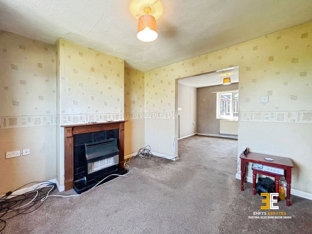 Property photo 3 of 28