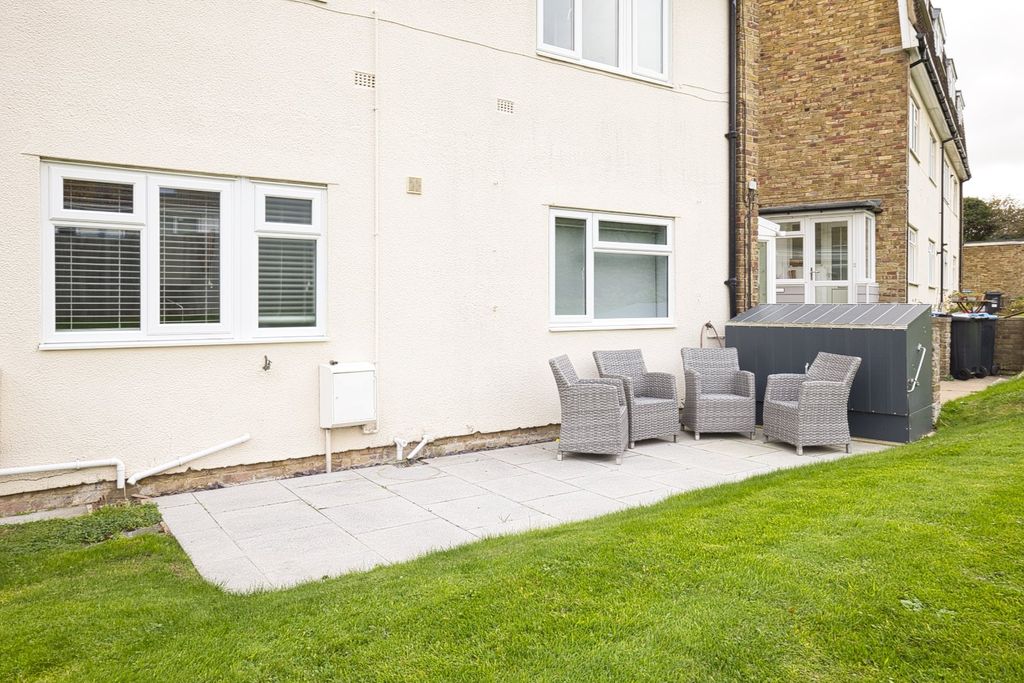 Property photo 3 of 13 Picture 3