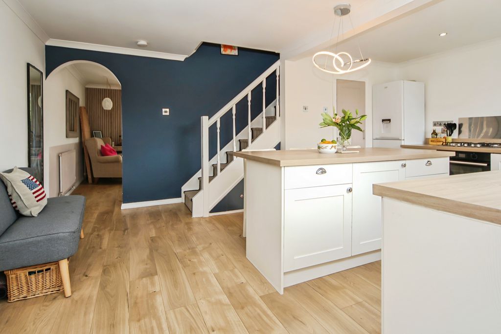 Property photo 1 of 31 Kitchen