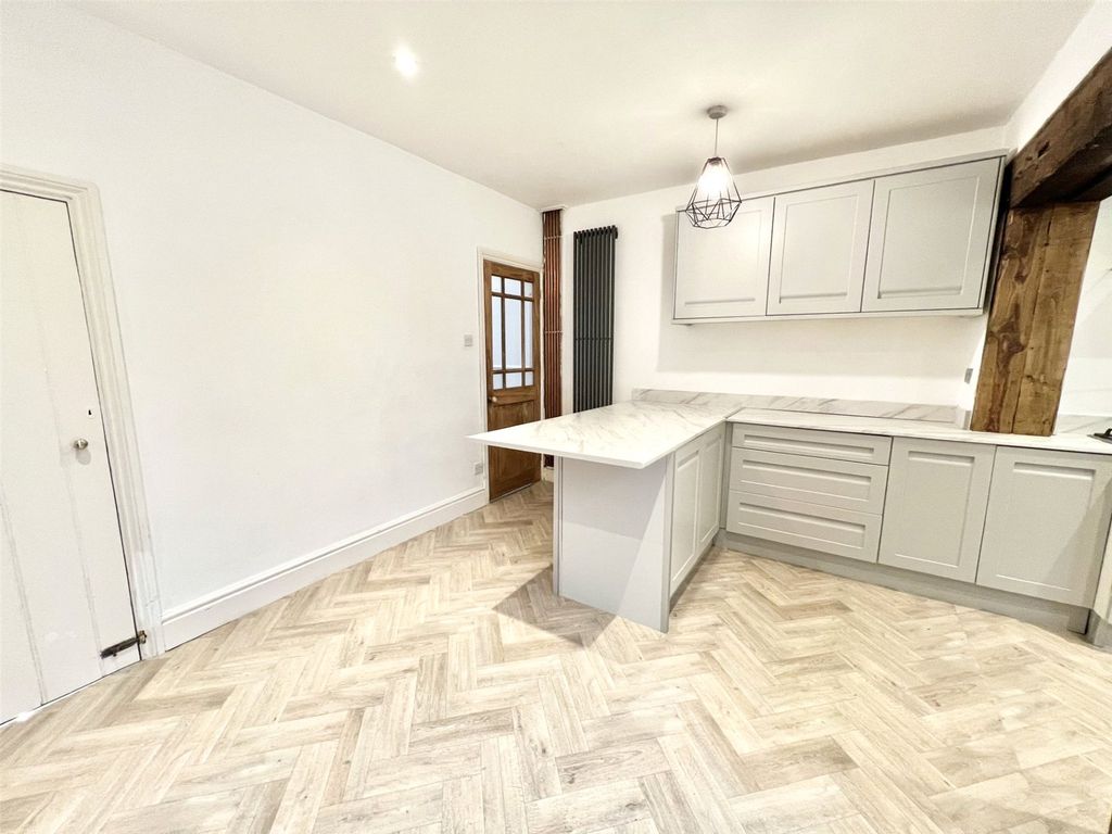 Property photo 3 of 19 Picture No. 17