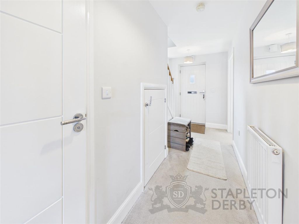 Property photo 2 of 18 Cam04709G0-Pr0365-Still005.Jpg