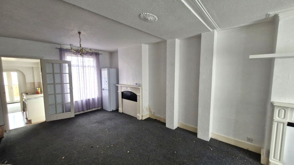 Property photo 2 of 10 20260401_095611_Resized